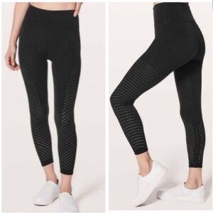 Lululemon Reveal 7/8 Tight *Vortex 25" in Black mesh detailing leggings size two